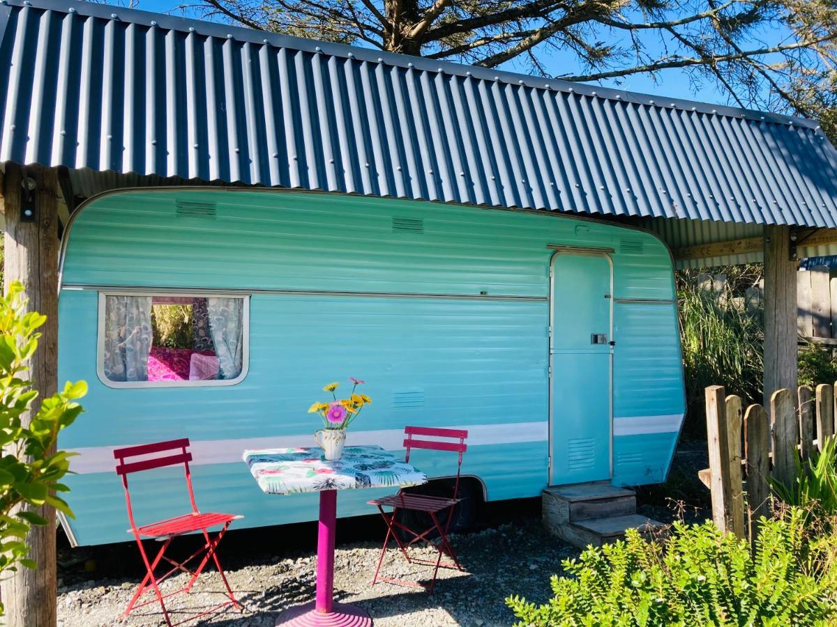 Готель Retro Caravans At Valentia Island Escape Chapeltown Екстер'єр фото